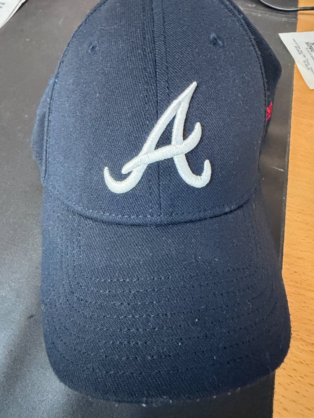 New Area Men's Snapback Atlanta Braves Black Baseball Hat In Great Shape!!